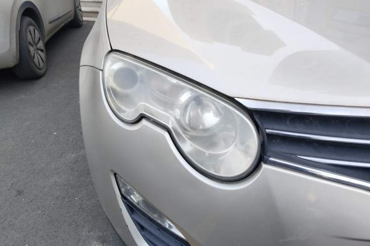 Used Roewe 550 2013 Classic Edition 550 1.8L Manual Fashion Model Right Front Headlight