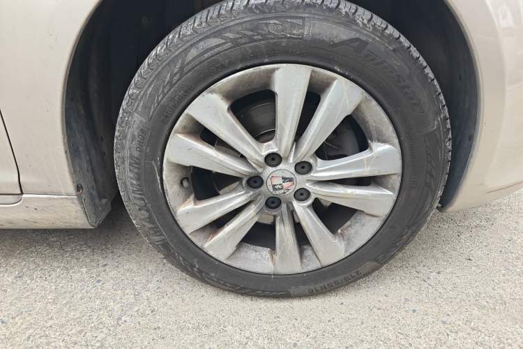 Used Roewe 550 2013 550S 1.8L Automatic Start-Zhen Edition Right Front Wheel Hub