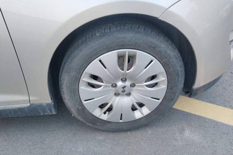Used Roewe 550 2013 Classic Edition 550 1.8L Manual Fashion Model Right Front Wheel Hub