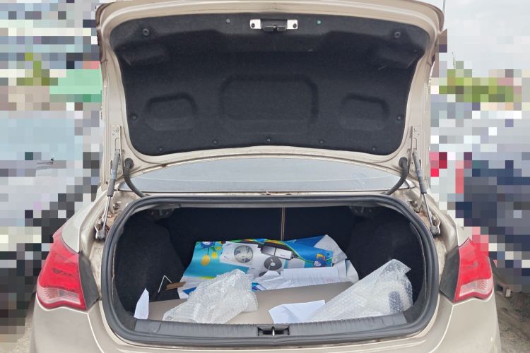 Used Roewe 550 2013 550S 1.8L Automatic Start-Zhen Edition Trunk