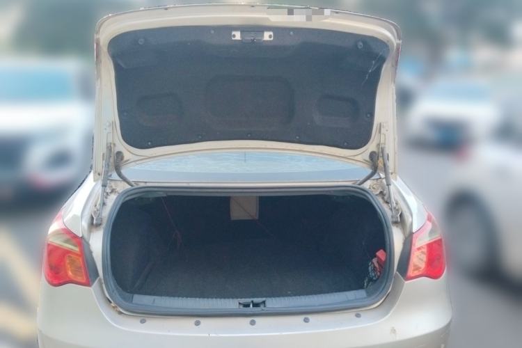Used Roewe 550 2013 Classic Edition 550 1.8L Manual Fashion Model Trunk
