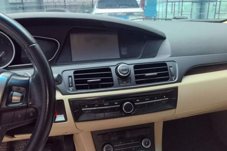 Used Roewe 550 2014 550S 1.8L Automatic Smart Selection Model Audio And AC Panel