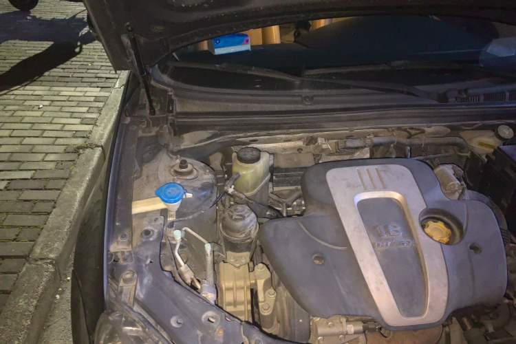 Used Roewe 550 2014 550S 1.8L Automatic Smart Selection Model Engine Bay Right