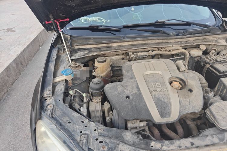 Used Roewe 550 2014 550S 1.8L Automatic Smart Selection Model Engine Bay Right