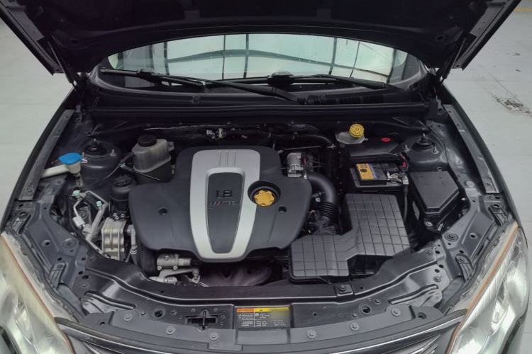Used Roewe 550 2014 550S 1.8L Automatic Smart Selection Model Engine Bay