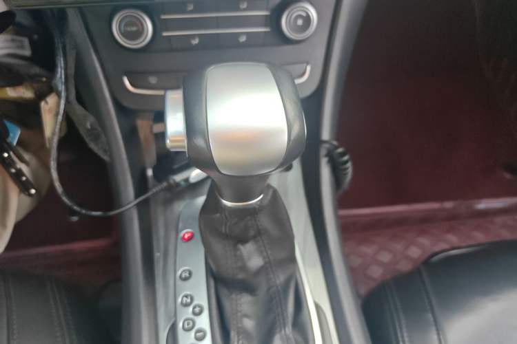 Used Roewe 550 2014 550S 1.8L Automatic Smart Selection Model Gear Lever