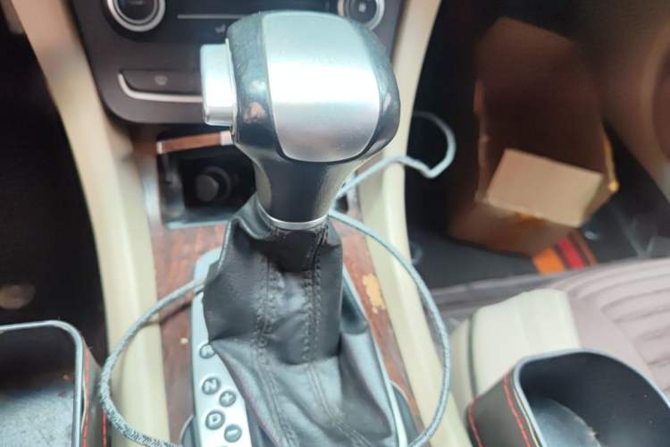 Used Roewe 550 2014 550S 1.8L Automatic Smart Selection Model Gear Lever