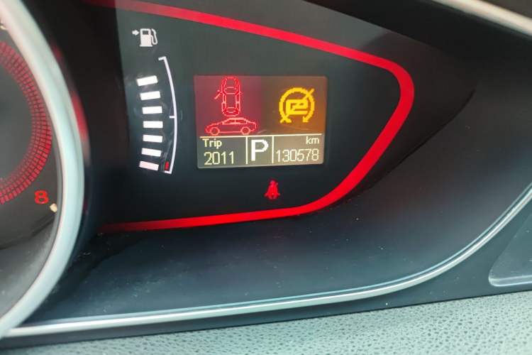 Used Roewe 550 2014 550S 1.8L Automatic Smart Selection Model Odometer Close Up