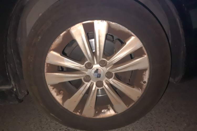 Used Roewe 550 2014 550S 1.8L Automatic Smart Selection Model Right Front Wheel Hub