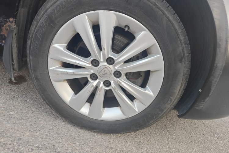 Used Roewe 550 2014 550S 1.8L Automatic Smart Selection Model Right Front Wheel Hub