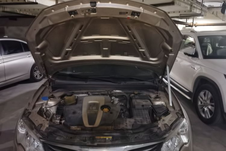 Used Roewe 550 2014 550S 1.8L Automatic Smart Selection Model Engine Bay