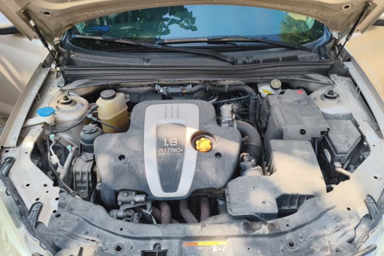 Used Roewe 550 2014 550S 1.8L Automatic Smart Selection Model Engine Bay