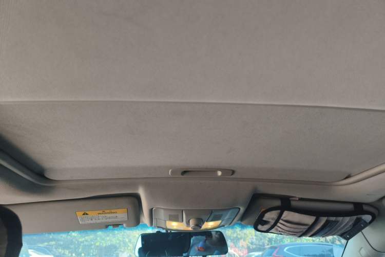 Used Roewe 550 2014 550S 1.8L Automatic Smart Selection Model Headliner