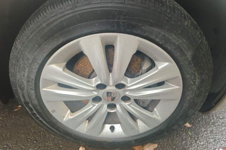 Used Roewe 550 2014 550S 1.8L Automatic Smart Selection Model Right Front Wheel Hub