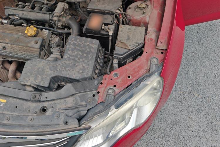 Used Roewe 550 2014 550S 1.8L Automatic Smart Selection Model Engine Bay Left