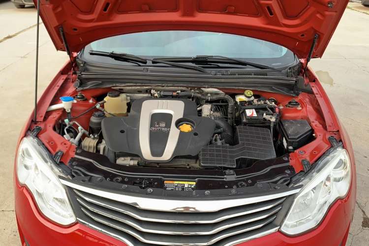 Used Roewe 550 2014 550S 1.8L Automatic Smart Selection Model Engine Bay