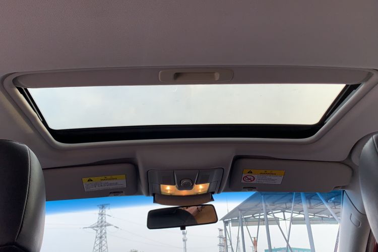 Used Roewe 550 2014 550S 1.8L Automatic Smart Selection Model Headliner