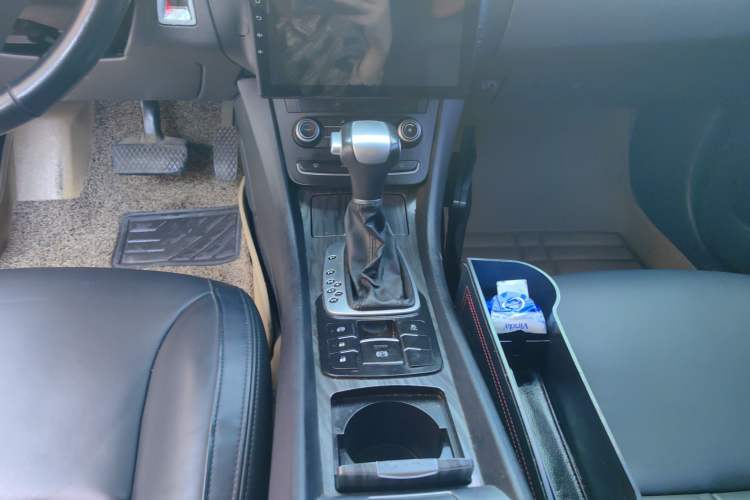 Used Roewe 550 2014 550S 1.8L Automatic Smart Selection Model Interior 4