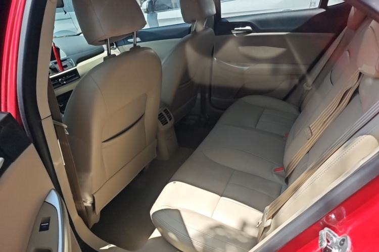 Used Roewe 550 2014 550S 1.8L Automatic Smart Selection Model Left Rear Seat