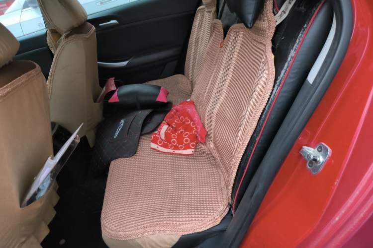 Used Roewe 550 2014 550S 1.8L Automatic Smart Selection Model Left Rear Seat