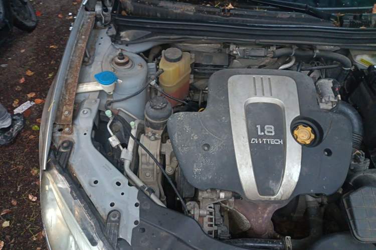 Used Roewe 550 2014 550S 1.8L Manual Smart Selection Model Engine Bay Right