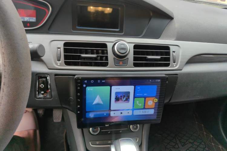 Used Roewe 550 2014 550S 1.8L Automatic Smart Selection Model Audio And AC Panel