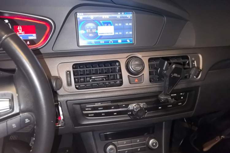 Used Roewe 550 2014 550S 1.8L Manual Smart Selection Model Audio And AC Panel
