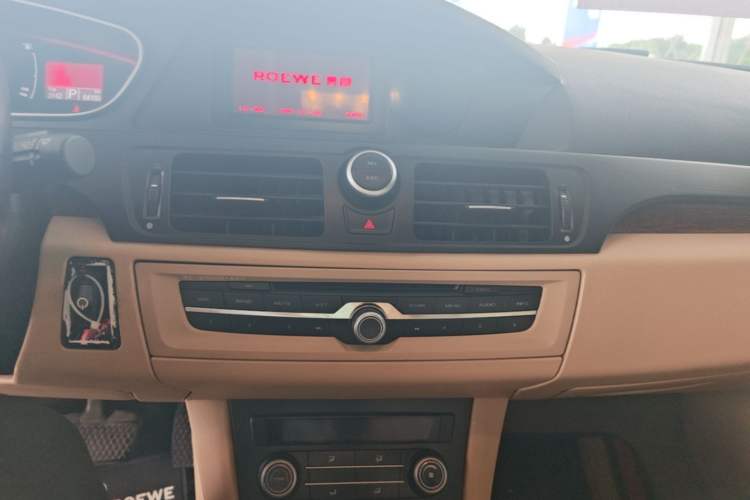 Used Roewe 550 2014 550S 1.8L Automatic Smart Selection Model Audio And AC Panel