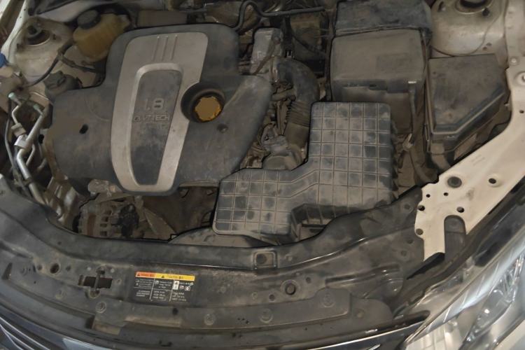 Used Roewe 550 2014 550S 1.8L Automatic Smart Selection Model Engine Bay