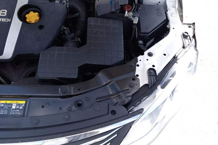 Used Roewe 550 2014 550S 1.8L Manual Smart Selection Model Engine Bay Left