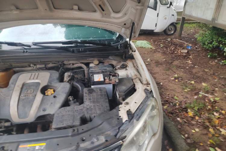 Used Roewe 550 2014 550S 1.8L Automatic Smart Selection Model Engine Bay Left
