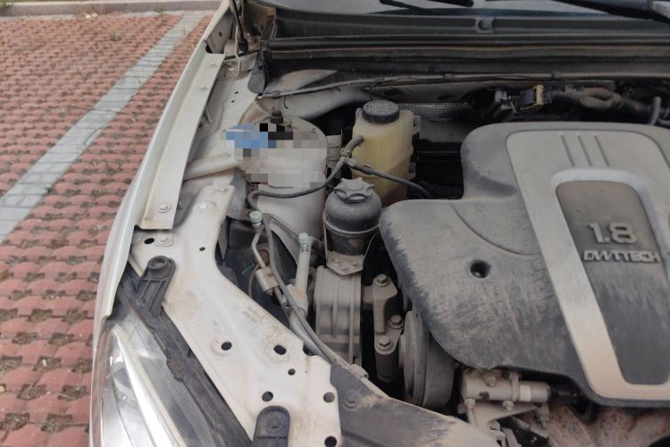 Used Roewe 550 2014 550S 1.8L Automatic Smart Selection Model Engine Bay Right