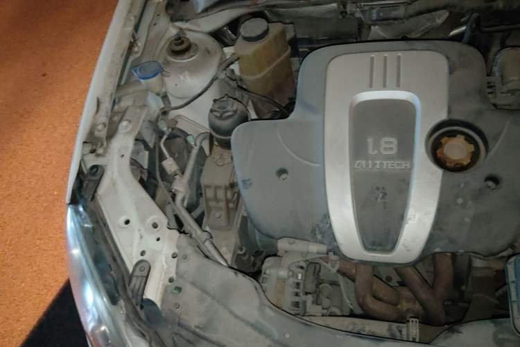 Used Roewe 550 2014 550S 1.8L Manual Smart Selection Model Engine Bay Right