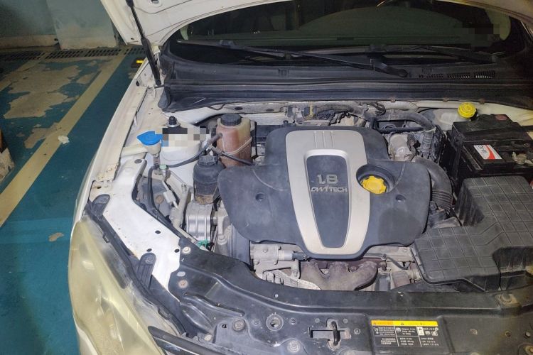 Used Roewe 550 2014 550S 1.8L Automatic Smart Selection Model Engine Bay Right