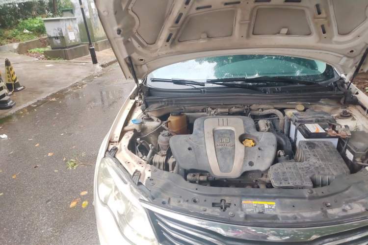 Used Roewe 550 2014 550S 1.8L Automatic Smart Selection Model Engine Bay Right