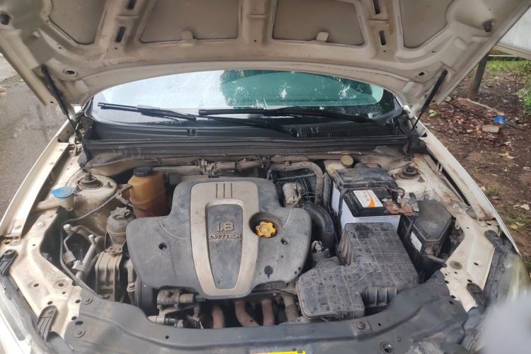 Used Roewe 550 2014 550S 1.8L Automatic Smart Selection Model Engine Bay