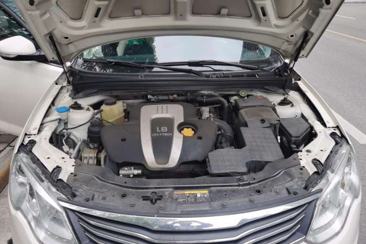 Used Roewe 550 2014 550S 1.8L Automatic Smart Selection Model Engine Bay