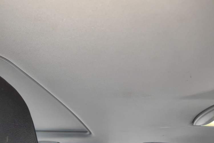 Used Roewe 550 2014 550S 1.8L Automatic Smart Selection Model Headliner