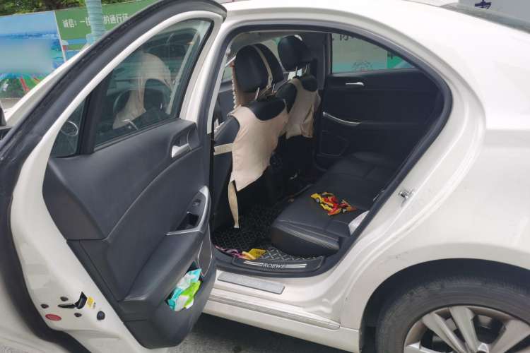 Used Roewe 550 2014 550S 1.8L Automatic Smart Selection Model Left Rear Seat
