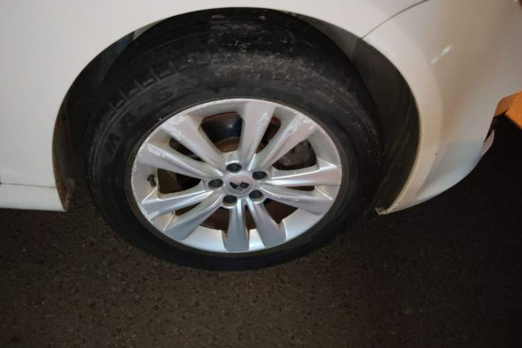 Used Roewe 550 2014 550S 1.8L Manual Smart Selection Model Right Front Wheel Hub