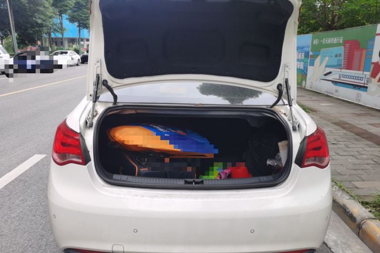 Used Roewe 550 2014 550S 1.8L Automatic Smart Selection Model Trunk