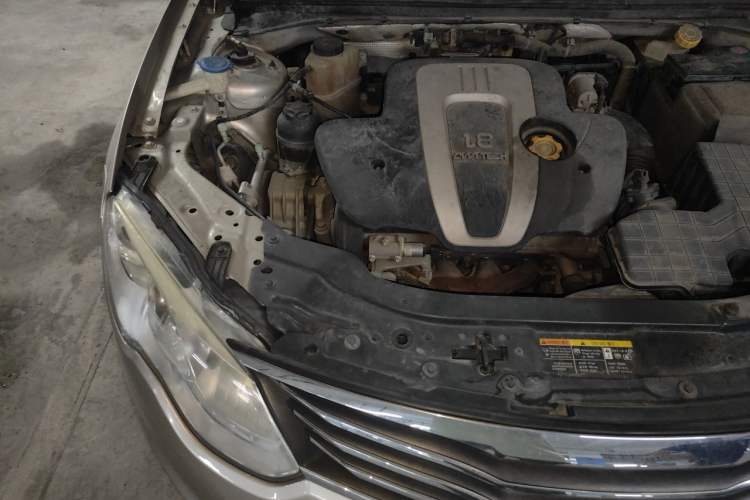 Used Roewe 550 2014 550S 1.8L Automatic Smart Selection Model Engine Bay Right