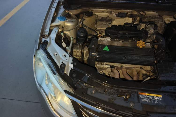 Used Roewe 550 2014 550S 1.8L Automatic Smart Selection Model Engine Bay Right