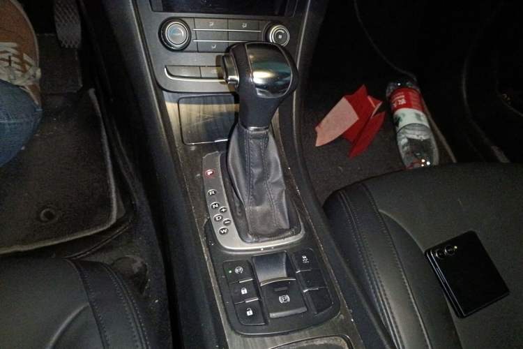 Used Roewe 550 2014 550S 1.8L Automatic Smart Selection Model Gear Lever