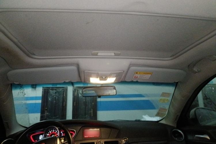 Used Roewe 550 2014 550S 1.8L Automatic Smart Selection Model Headliner