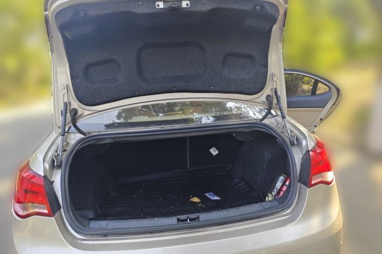 Used Roewe 550 2014 550S 1.8L Automatic Smart Selection Model Trunk