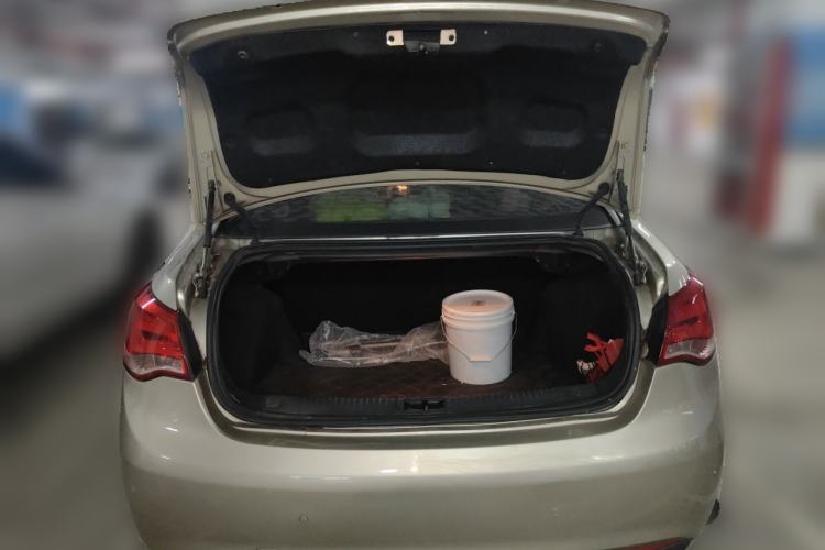 Used Roewe 550 2014 550S 1.8L Automatic Smart Selection Model Trunk