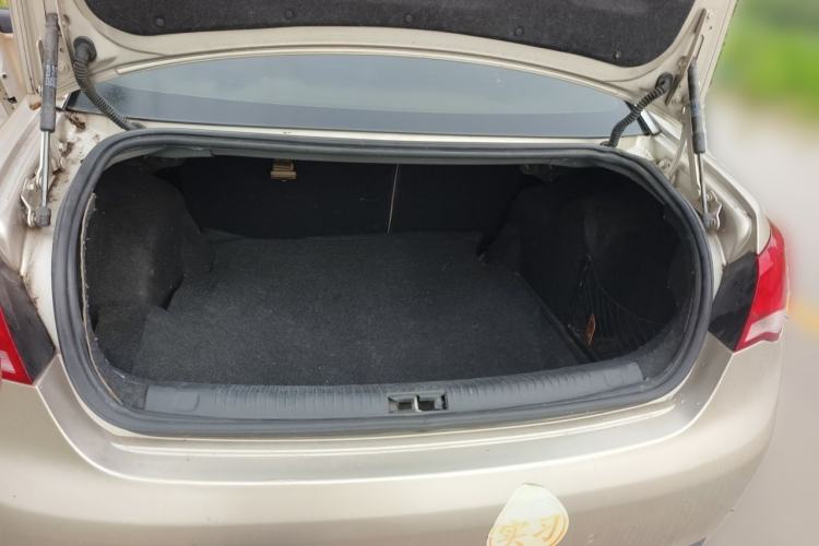Used Roewe 550 2014 550S 1.8L Automatic Smart Selection Model Trunk