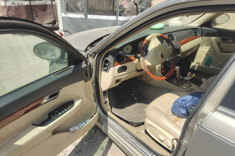 Used Roewe 750 2007 2.5L Regal AT Driver Seat