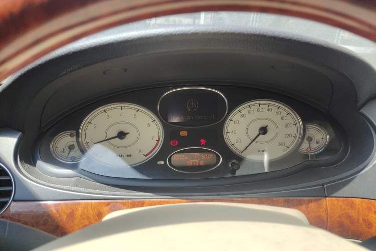 Used Roewe 750 2007 2.5L Regal AT Instrument Cluster